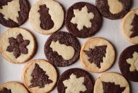 Chocolate and Vanilla Holiday Sablés: Festive Cookie Recipe
