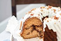 Apple Cinnamon Coffee Cake Recipe with Streusel Crumble