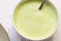 Creamy Mint Yogurt Sauce Recipe for Grilled Meats and Dips
