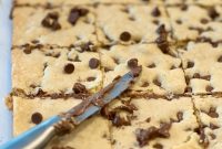 Chewy Sheet-Pan Blondie Bars: Quick Dessert for Parties
