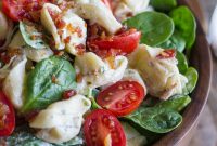 Creamy BLT Pasta Salad with Crispy Bacon and Fresh Tomatoes