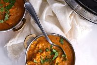 Slow Cooker Chicken Tikka Masala: Creamy Crockpot Recipe