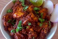Maharashtrian Chicken Sukka Recipe: Spicy Dry Chicken Fry