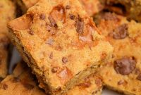Butterfinger Cookie Bars Recipe: Crunchy Candy-Stuffed Blondies
