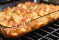 Crispy Garlic Roasted Potatoes with Herbs and Olive Oil