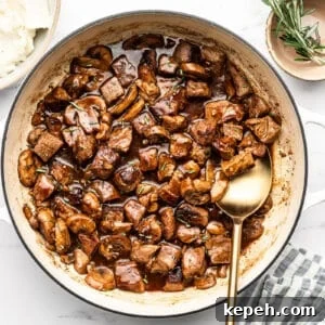 Skillet Steak Bites with Creamy Mushroom Gravy 8 img 10688 7