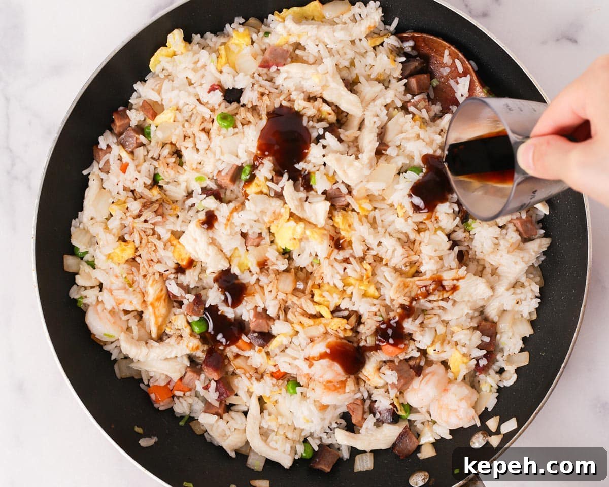 Seasoning with soy sauce and oyster sauce.