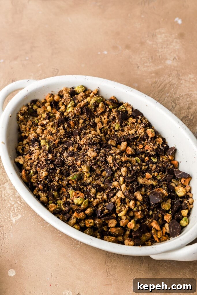 Decadent Chocolate Baklava Cake Recipe for Special Occasions 4 ground nuts with sugar and chopped chocolate