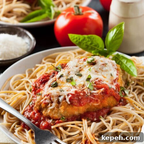 Slow-Cooker Chicken Parmesan Recipe for Tender, Saucy Chicken 2 Crockpot Chicken Parmesan
