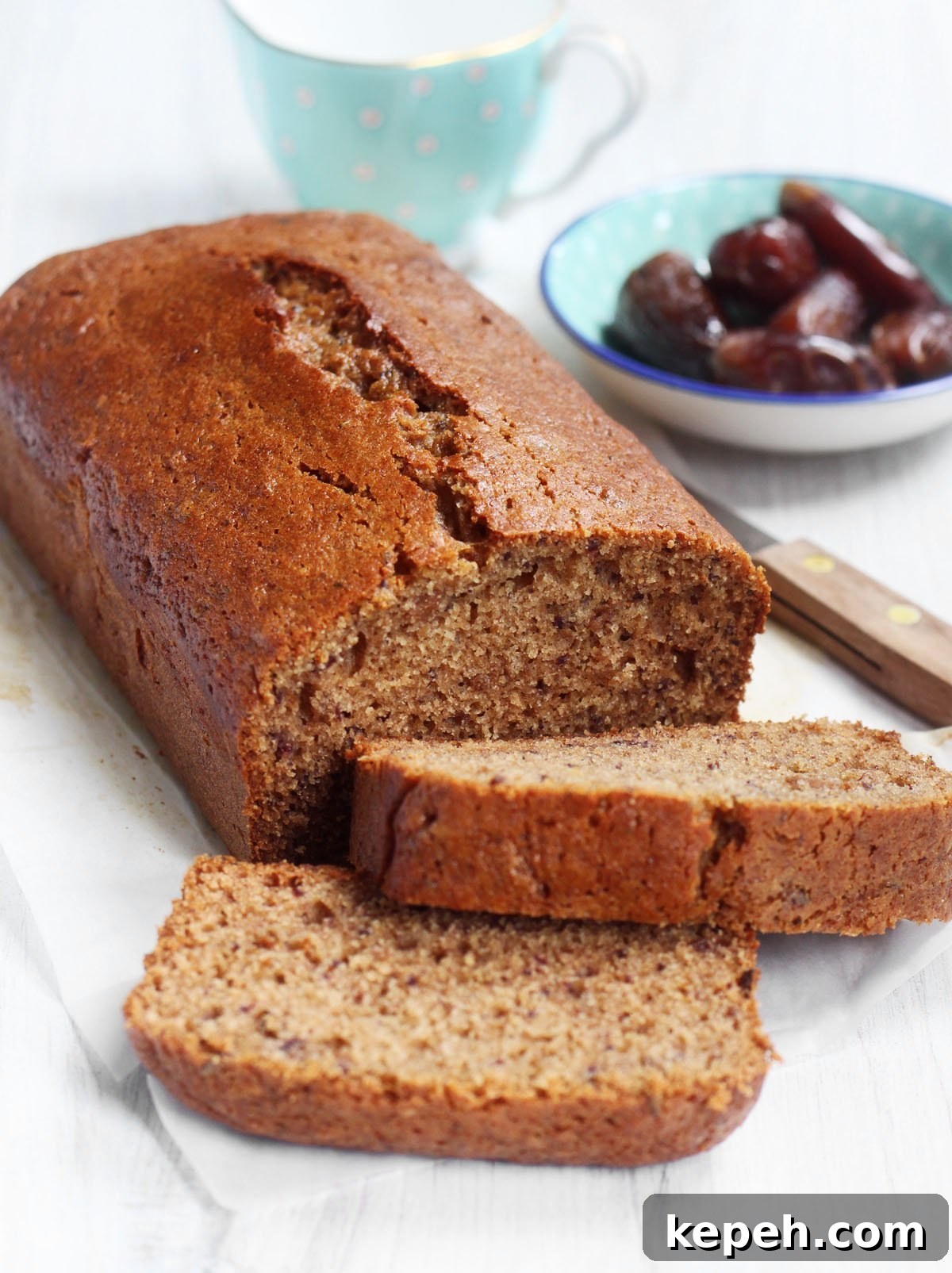 sticky date cake