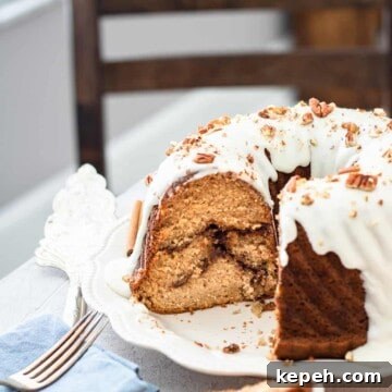 Apple Cinnamon Coffee Cake Recipe with Streusel Crumble 2 img 21980 7
