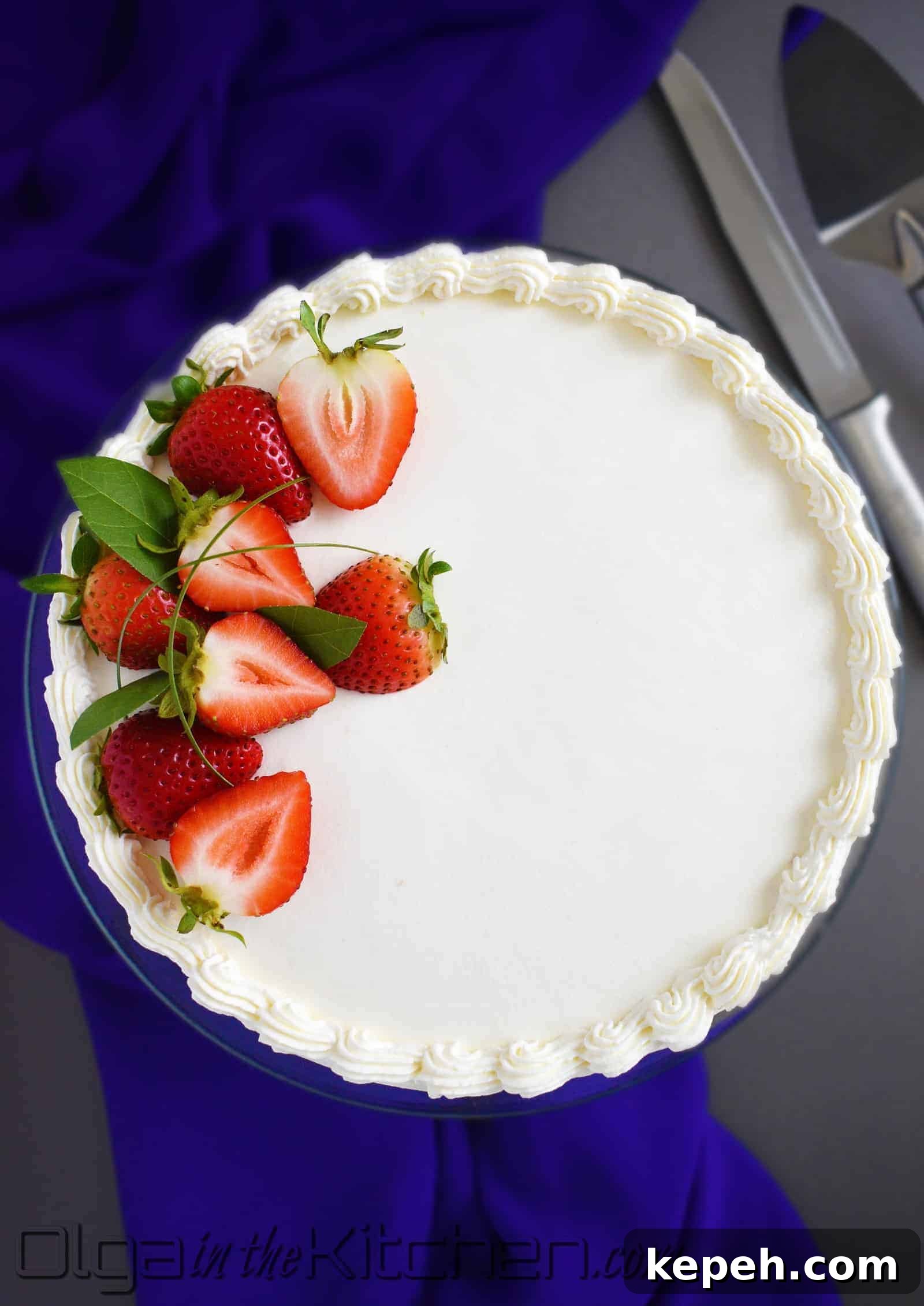 Strawberry and Kiwi Layer Cake Recipe: Light Summer Dessert 11 how to make fruit cake