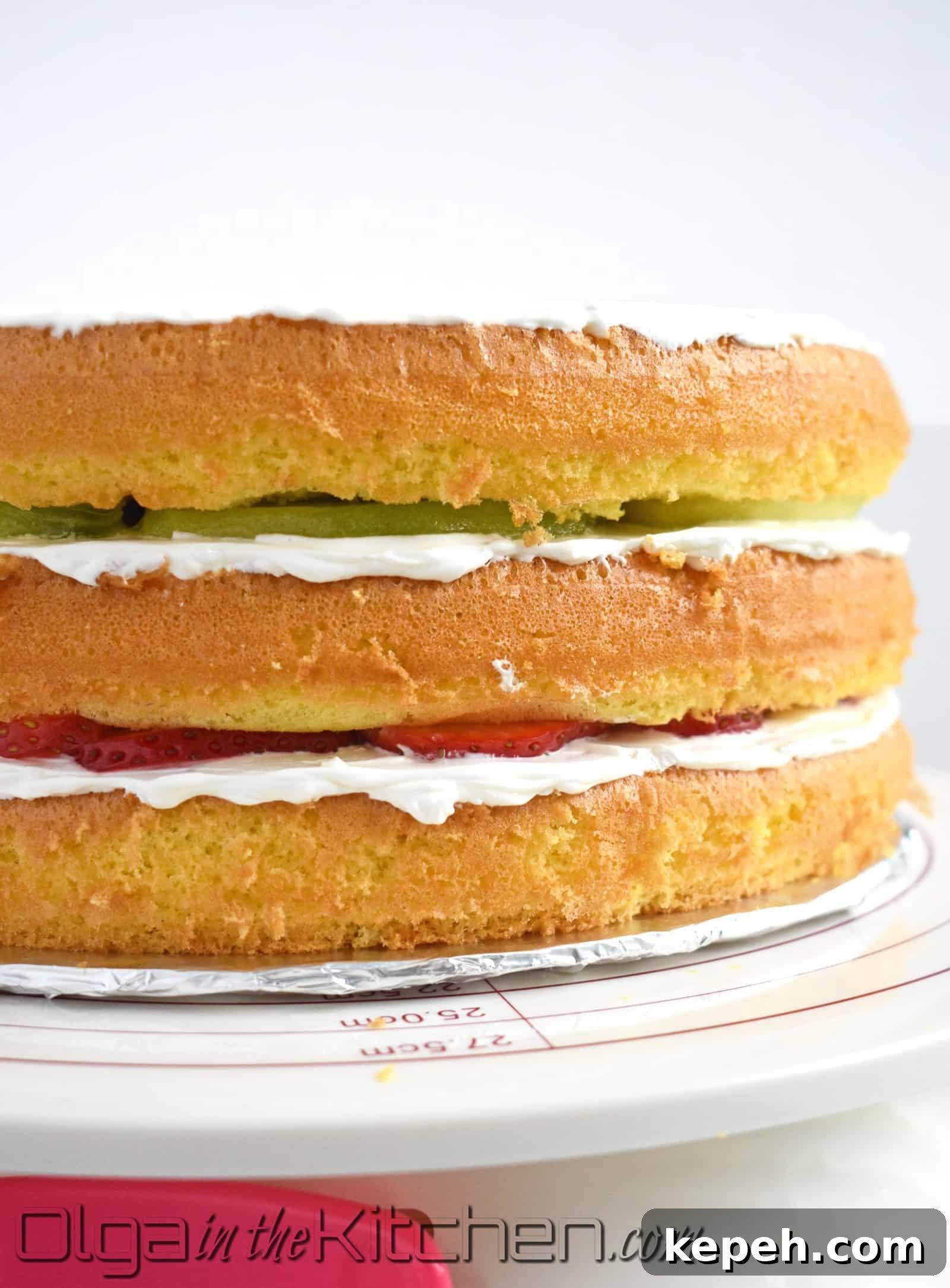 Strawberry and Kiwi Layer Cake Recipe: Light Summer Dessert 9 how to cream sponge cake