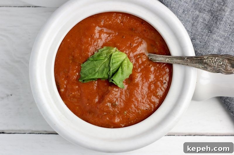 Tomato Basil Soup: Vegan Whole30 Recipe for Comfort Meals 3 vegan whole30 tomato basil soup