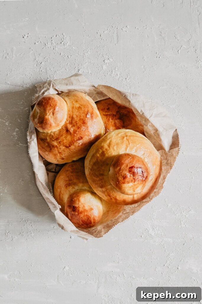 Cloud-Soft Brioche Col Tuppo: Fluffy Neapolitan-Style Buns 2 img 5297 1
