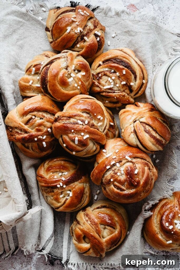 Cloud-Soft Brioche Col Tuppo: Fluffy Neapolitan-Style Buns 3 La ricetta dei miei buns al cardamomo