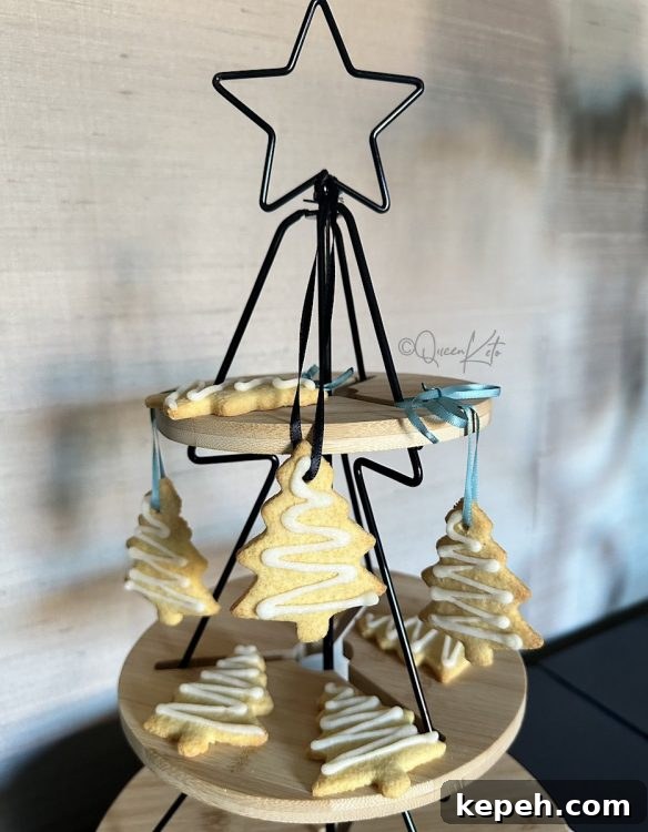 Keto Christmas Sugar Cookies Recipe — Low-Carb Holiday Treat 2 Keto Christmas Sugar Cookies