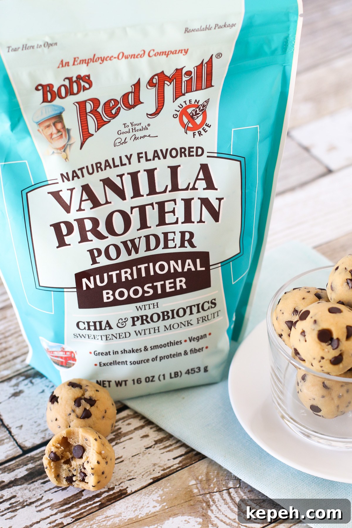 Chocolate Chip Cookie Dough Protein Bites Recipe for Snackable Energy 3 Chocolate Chip Cookie Dough Protein Bites. Made with Bob’s Red Mill vanilla protein powder, these no-bake protein bites tastes just like chocolate chip cookie dough!