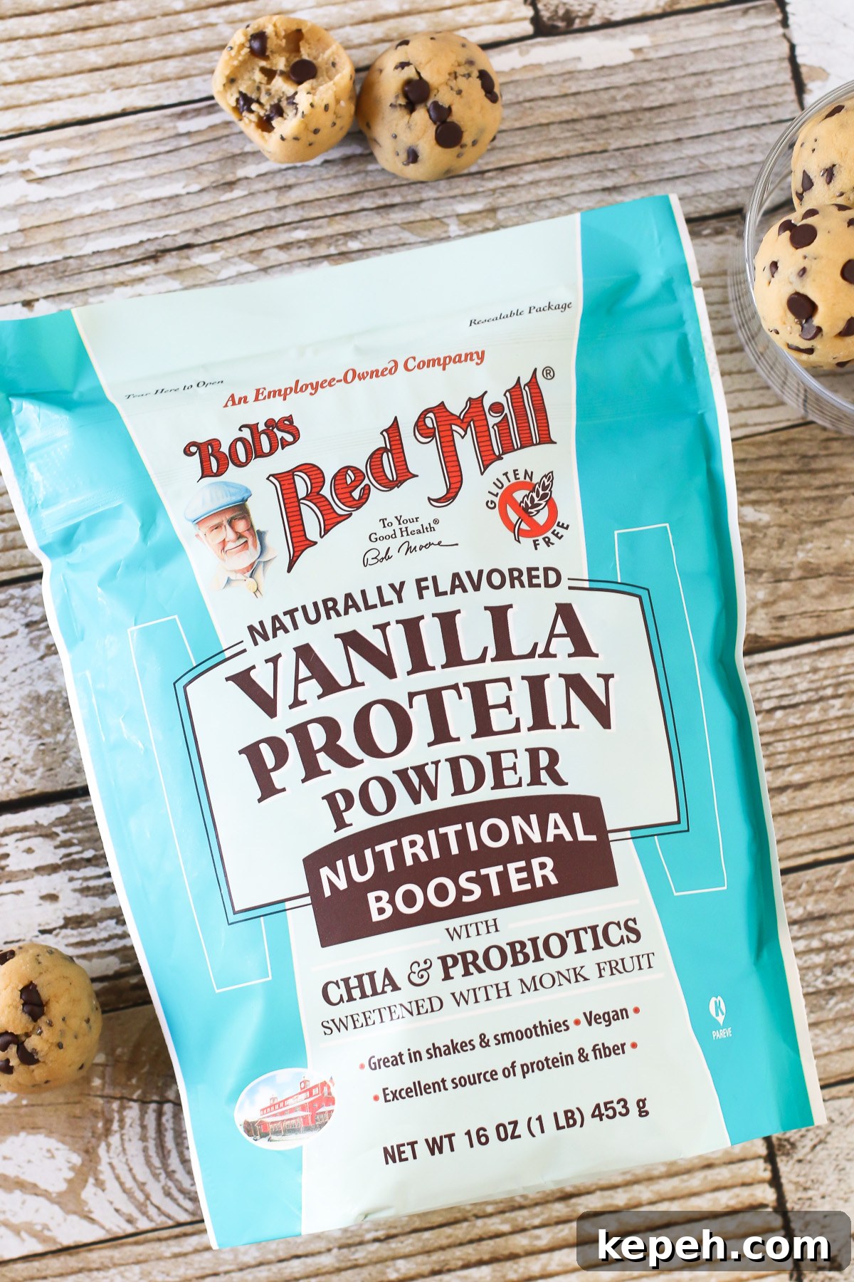 Chocolate Chip Cookie Dough Protein Bites Recipe for Snackable Energy 5 Chocolate Chip Cookie Dough Protein Bites. Made with Bob’s Red Mill vanilla protein powder, these no-bake protein bites tastes just like chocolate chip cookie dough!
