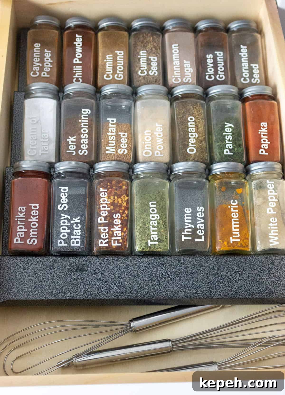 Spice Drawer Organizer: Quick Access and Neat Spice Storage 7 img 5950 6