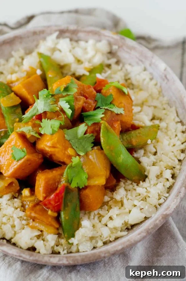 Cauliflower Rice: How to Make It + 16 Delicious Recipes 8 Vegetarian red curry stir fry