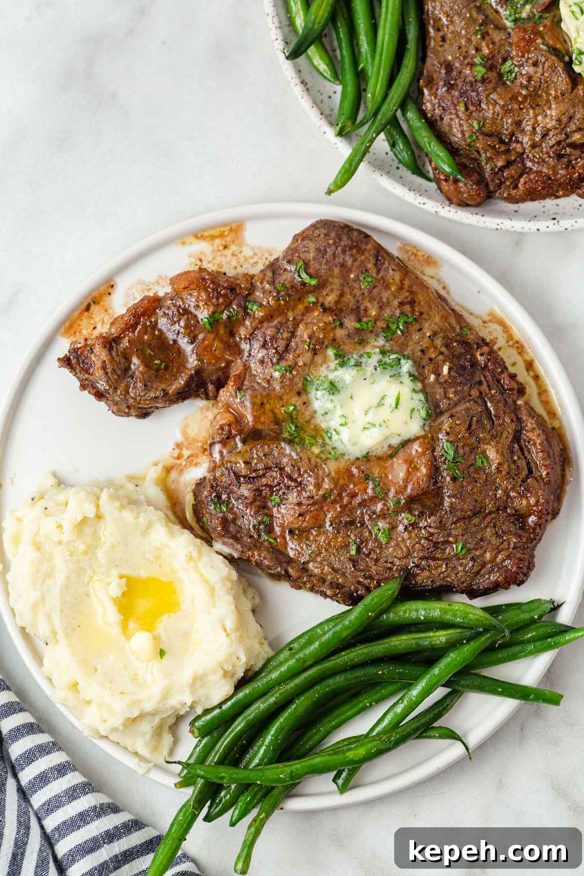 Perfect Ribeye Steak in the Air Fryer: Juicy, Quick Method 8 air fryer steak with mashed potato and green beans.