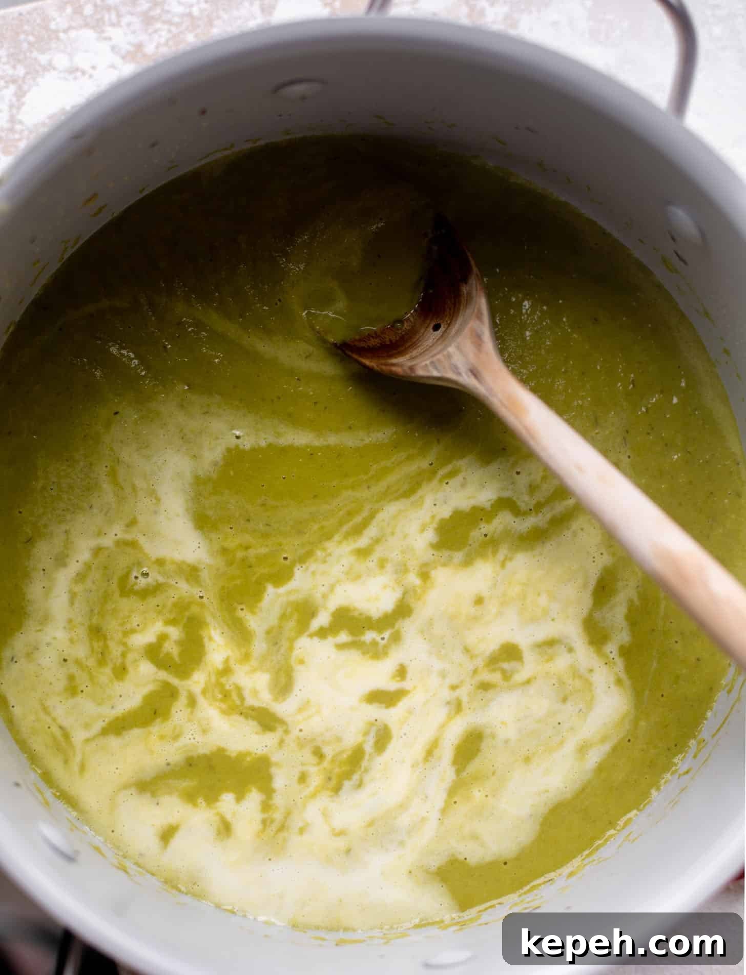 Silky Asparagus Soup Recipe — Classic Creamy Spring Soup 6 img 79428 5