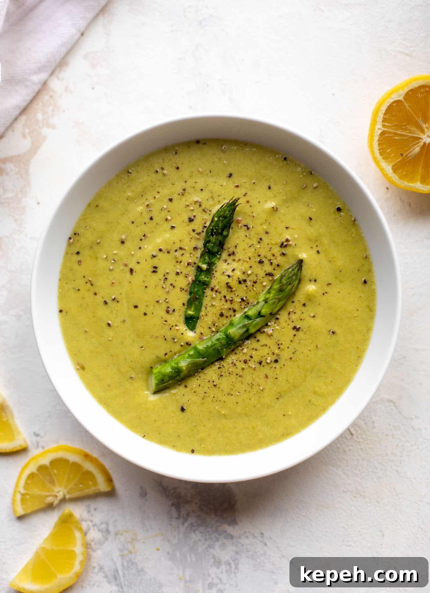 Silky Asparagus Soup Recipe — Classic Creamy Spring Soup 8 img 79428 7
