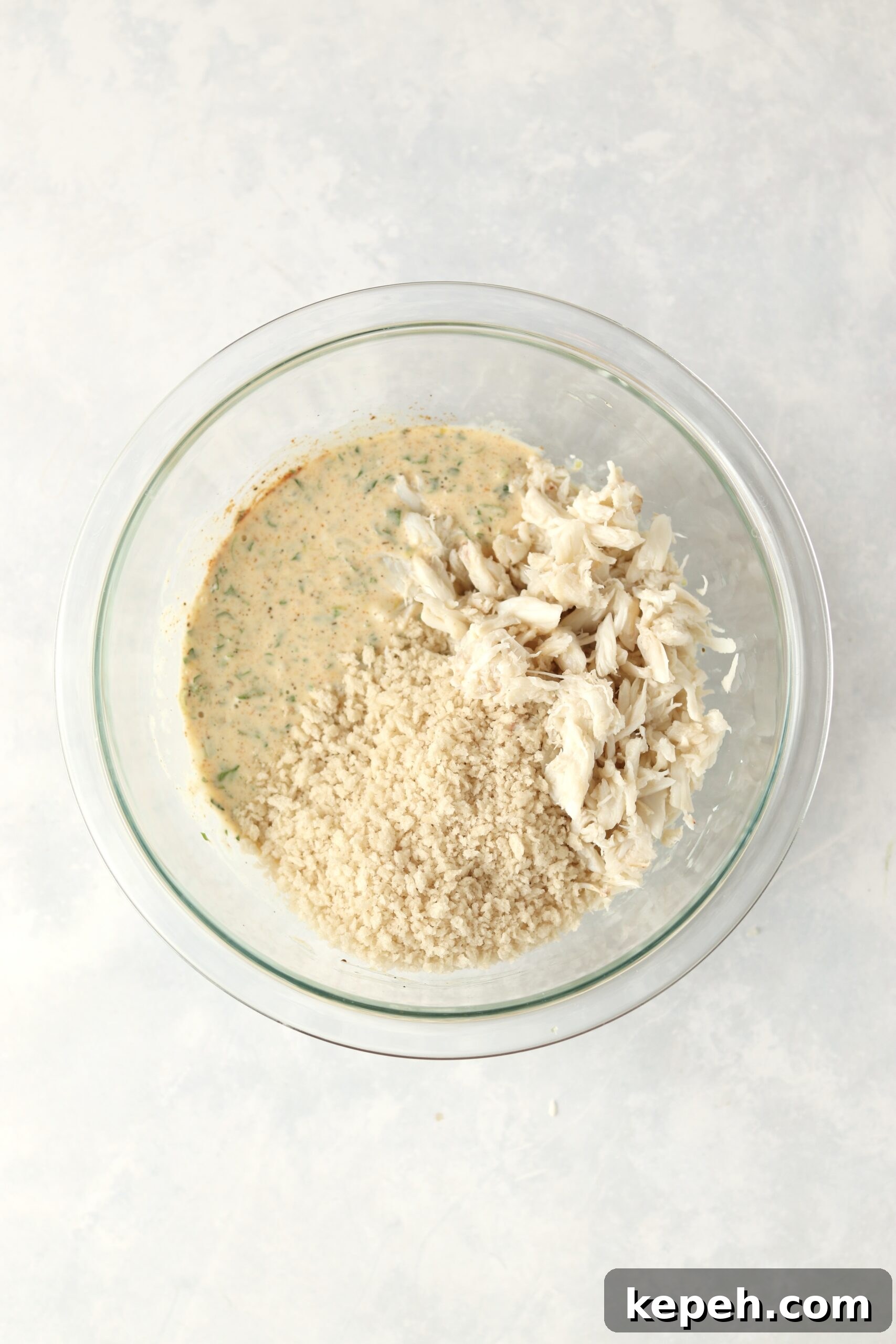 Crispy Air Fryer Crab Cakes Recipe for Golden, Juicy Results 5 crab meat and Panko Breadcrumbs.