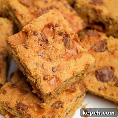 Butterfinger Cookie Bars Recipe: Crunchy Candy-Stuffed Blondies 8 butterfinger cookie bars