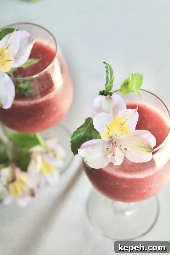 Strawberry Peach Wine Slushie Recipe — Frozen Summer Cocktail 5 strawberry frozen wine slush