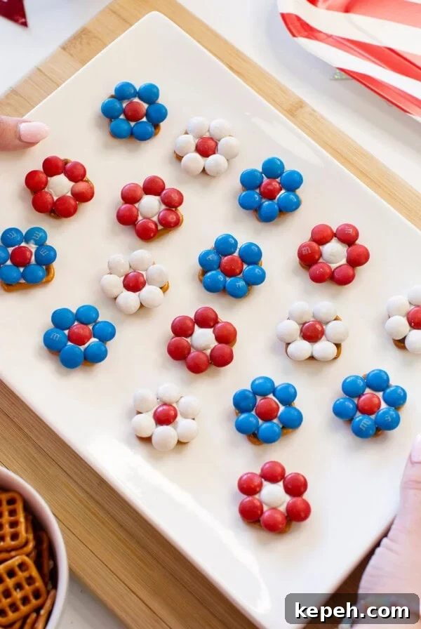 Patriotic flower pretzel bites