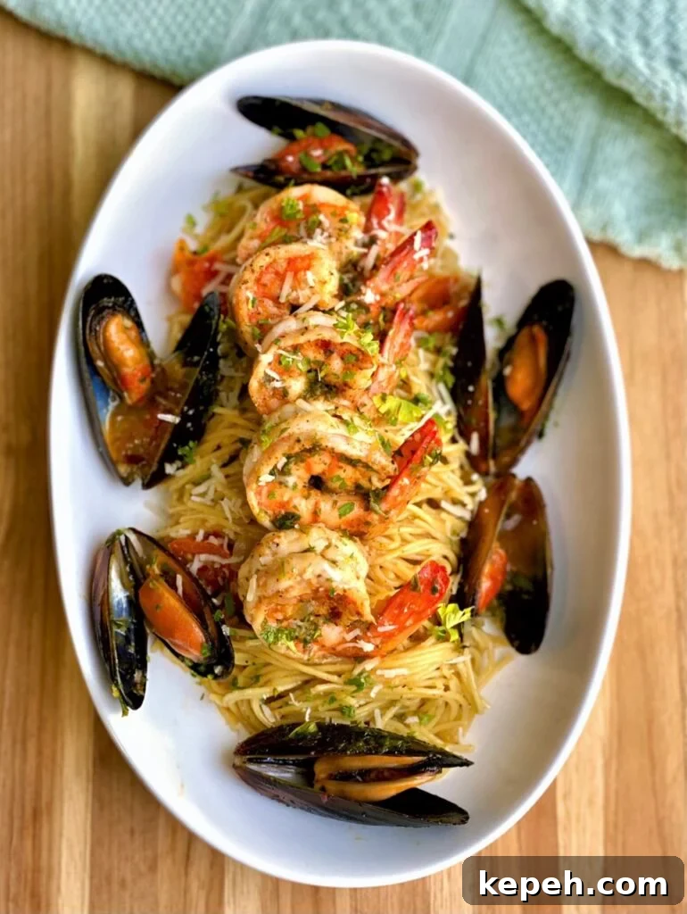 Garlic Butter and White Wine Seafood Pasta 4 Seafood pasta plated